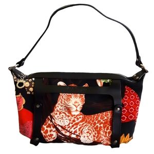 Beautiful Designer Salvatore Ferragamo Animal Print baguette bag Blk NOWT Italy